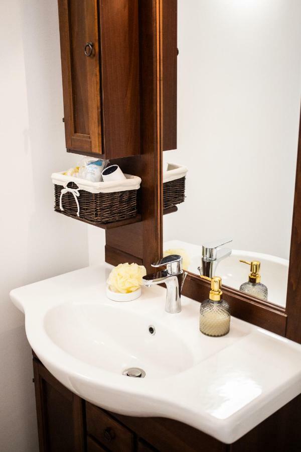 Art Downtown Alecsandri St Luxury Apartment ออราแด ภายนอก รูปภาพ