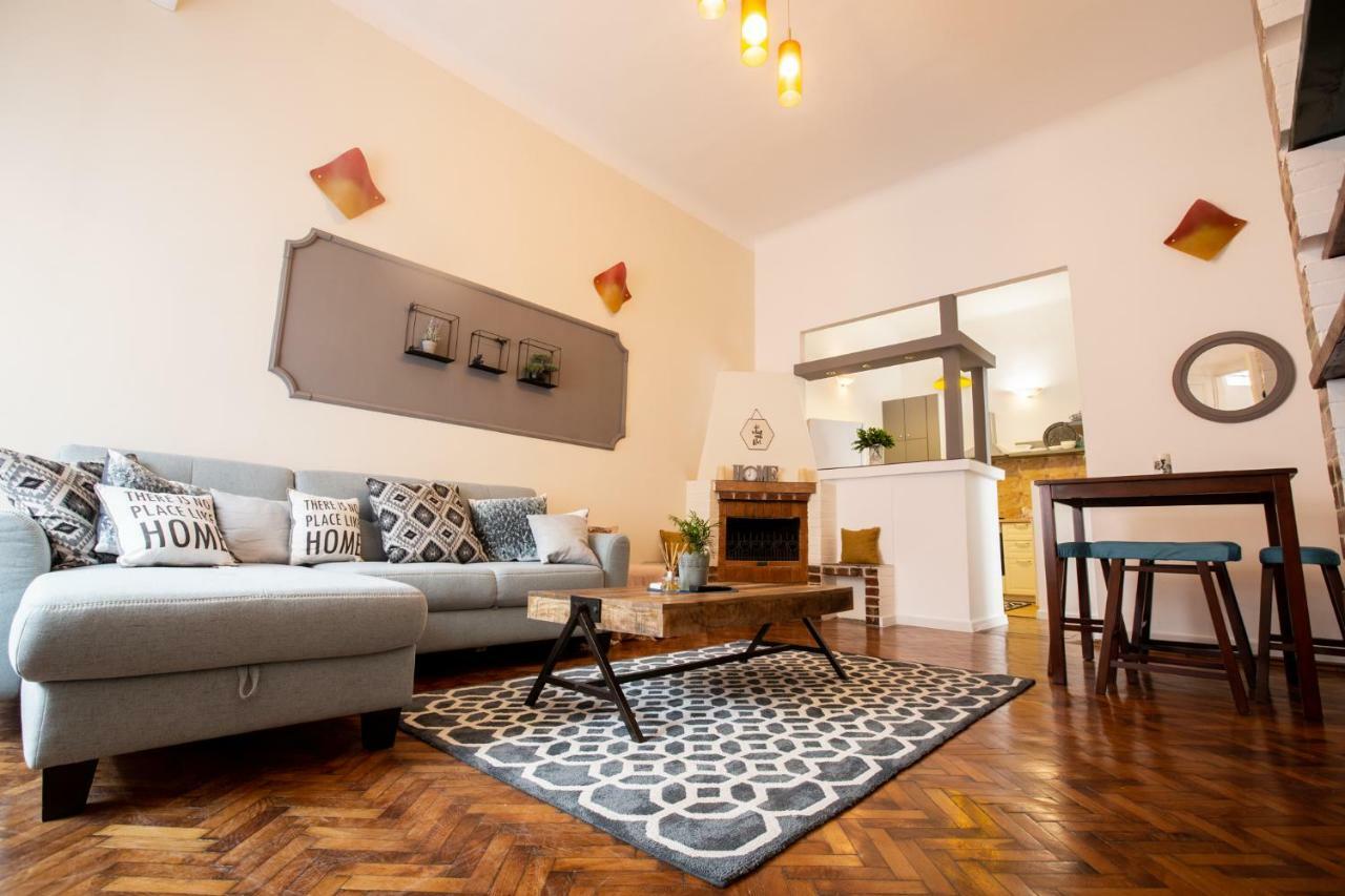 Art Downtown Alecsandri St Luxury Apartment ออราแด ภายนอก รูปภาพ